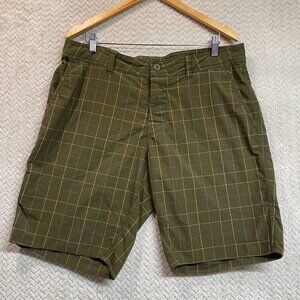Patagonia Mens 36 Cienega Olive‎ Green Plaid Flat Front Outdoor Shorts Normcore
